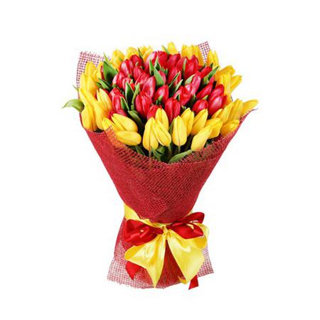 Букет из 101 красного и желтого тюльпана «Жара»
